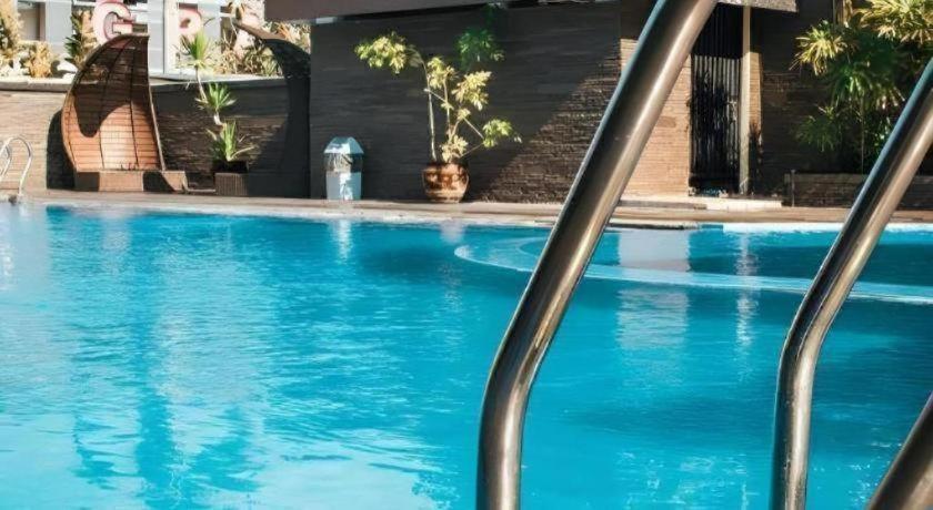 Hotel Asri Plaza Asia Тасикмалая Экстерьер фото